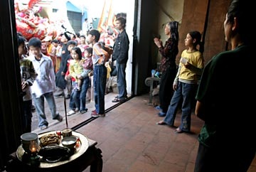 Rước pháo ở Hội làng Đồng Kỵ - 7