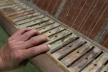 Nét trầm lắng trong dòng đời sôi động! - 2