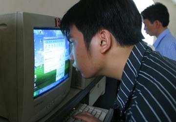 “Tia sáng” trong bóng tối - 1 “Tia sáng” trong bóng tối - 1