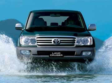 Hiace và Land Cruiser thế hệ 2005 - 1 Hiace và Land Cruiser thế hệ 2005 - 1
