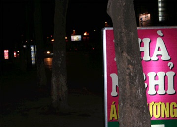 Nhà nghỉ “đắt sô” vì Valentine hay… rét? - 1