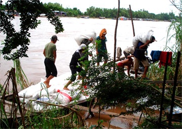 Đường cát Thái Lan tràn biên giới Tây Nam - 3 Đường cát Thái Lan tràn biên giới Tây Nam - 3