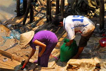 Đường cát Thái Lan tràn biên giới Tây Nam - 5 Đường cát Thái Lan tràn biên giới Tây Nam - 5