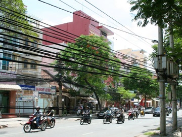 Hiểm họa từ “mạng nhện” mùa mưa - 5