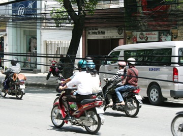 Hiểm họa từ “mạng nhện” mùa mưa - 6