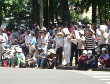 “Tiễn đưa anh Sáu về với cụ Hồ”  - 1