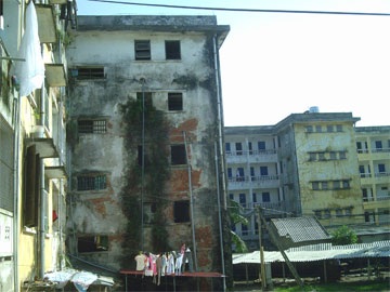 Chung cư xuống cấp núp bóng… “tử thần”? - 1