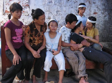 Cái chết không rõ ràng của 1 nữ lao động tại Malaysia - 1