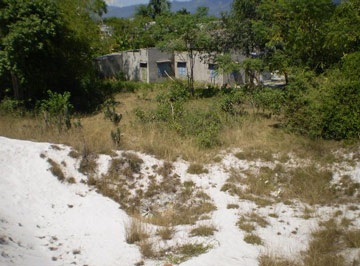 Nơm nớp lo nhà thành mộ vì “cát tặc” - 1 Nơm nớp lo nhà thành mộ vì “cát tặc” - 1