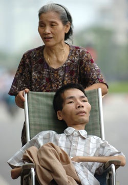 Vũ Anh Tuấn với ngón tay còn lại - 5