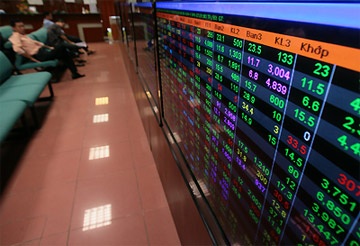 Thanh khoản thị trường sụt giảm mạnh - 1