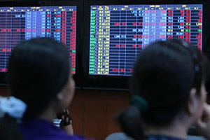 Thanh khoản thị trường như "bừng tỉnh" - 1