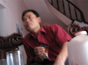 “Tréo ngoe” nhiều quyết định của giám đốc - 1 “Tréo ngoe” nhiều quyết định của giám đốc - 1