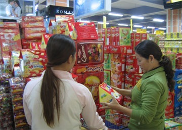 Hàng nội “trội” hơn hàng ngoại - 1 Hàng nội “trội” hơn hàng ngoại - 1