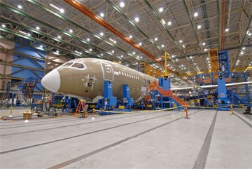 Boeing tiếp tục quy trình sản xuất “siêu máy bay” - 1
