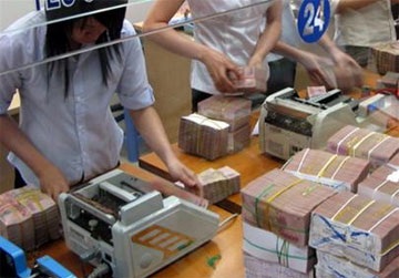 Thêm nhiều ngân hàng hạ lãi suất cho vay - 1 Thêm nhiều ngân hàng hạ lãi suất cho vay - 1