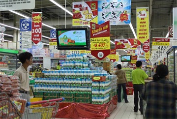 Siêu thị ồ ạt khuyến mãi dịp 30/4, 1/5 - 1 Siêu thị ồ ạt khuyến mãi dịp 30/4, 1/5 - 1