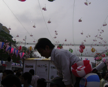 Lễ hội hoa anh đào và những hình ảnh chưa đẹp - 17 Lễ hội hoa anh đào và những hình ảnh chưa đẹp - 17