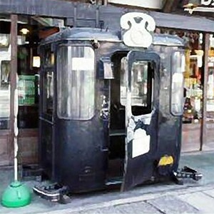 Những trạm điện thoại độc đáo - 9 Những trạm điện thoại độc đáo - 9