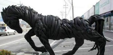 Chùm ảnh: Sững sờ nghệ thuật từ săm lốp phế thải  - 7