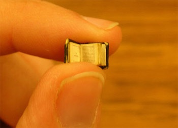 Những quyển sách độc đáo nhất thế giới - 9