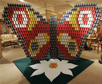 Tác phẩm nghệ thuật từ đồ hộp - 2