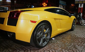 Sài Gòn: đỉnh điểm của “bão” siêu xe! - 6 Sài Gòn: đỉnh điểm của “bão” siêu xe! - 6