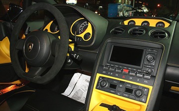 Sài Gòn: đỉnh điểm của “bão” siêu xe! - 7 Sài Gòn: đỉnh điểm của “bão” siêu xe! - 7