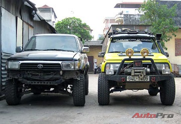 Xem chiếc xe mơ ước của người Hà Thành mùa lụt! - 1