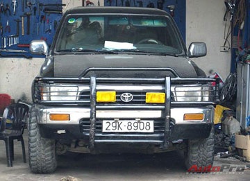 Xem chiếc xe mơ ước của người Hà Thành mùa lụt! - 15