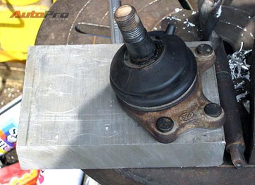 Xem chiếc xe mơ ước của người Hà Thành mùa lụt! - 6