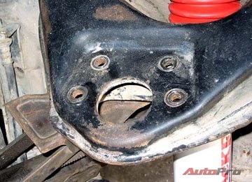 Xem chiếc xe mơ ước của người Hà Thành mùa lụt! - 5