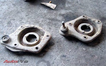 Xem chiếc xe mơ ước của người Hà Thành mùa lụt! - 8