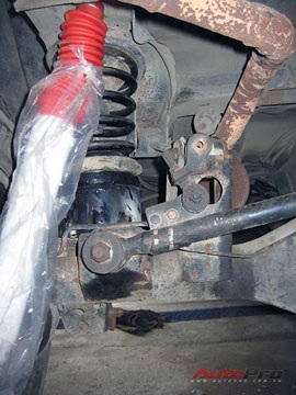 Xem chiếc xe mơ ước của người Hà Thành mùa lụt! - 11