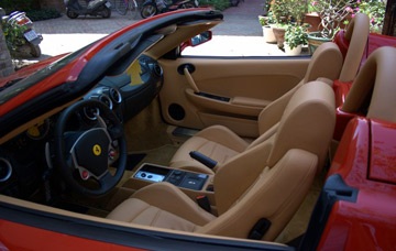 Siêu xe về “phố núi”! - 4