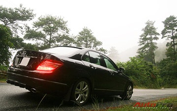 Mercedes C230: Thay đổi định kiến "Mẹc cho người già"! - 10