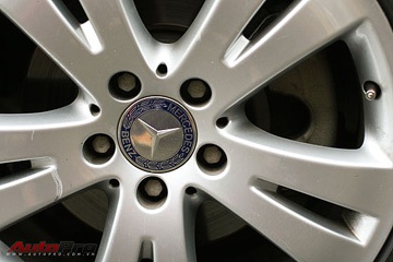 Mercedes C230: Thay đổi định kiến "Mẹc cho người già"! - 4