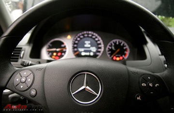 Mercedes C230: Thay đổi định kiến "Mẹc cho người già"! - 6