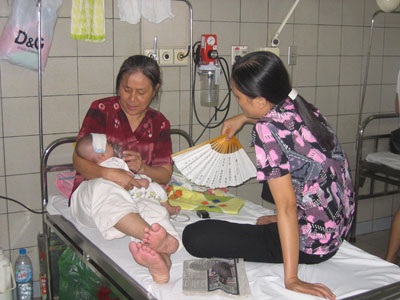 Nắng nóng, dịch sốt vi rút hoành hành - 1