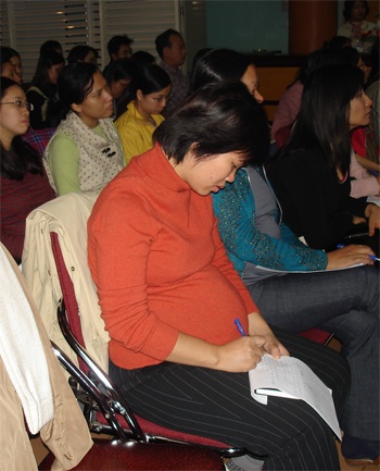 Nội soi cắt bỏ u nang buồng trứng khi mang thai - 1 Nội soi cắt bỏ u nang buồng trứng khi mang thai - 1