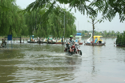 Khu biệt thự Văn Quán chìm trong nước - 1 Khu biệt thự Văn Quán chìm trong nước - 1