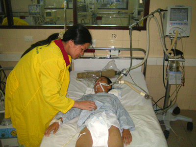 Thương cảnh mẹ góa con côi - 1 Thương cảnh mẹ góa con côi - 1