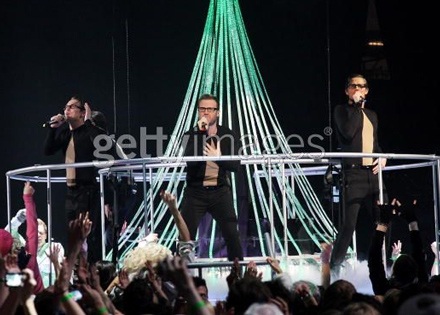 Katy Perry chiến thắng tại lễ trao giải Brit Awards - 11 Katy Perry chiến thắng tại lễ trao giải Brit Awards - 11