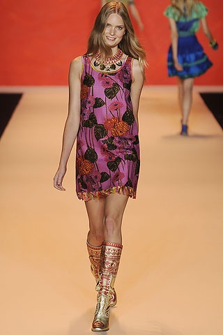 BST bay bổng của Anna Sui - 16