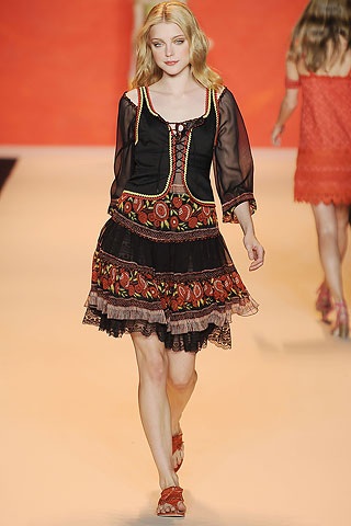 BST bay bổng của Anna Sui - 31