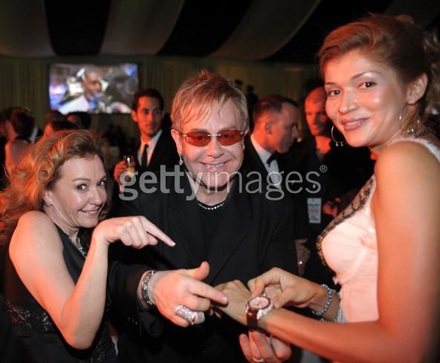 Bữa tiệc sôi nổi của Elton John - 22