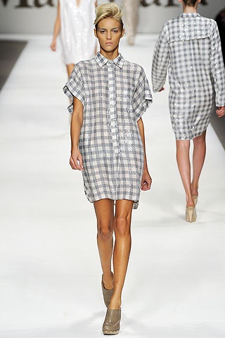 MaxMara: Thanh lịch, trẻ trung - 1