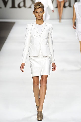 MaxMara: Thanh lịch, trẻ trung - 25