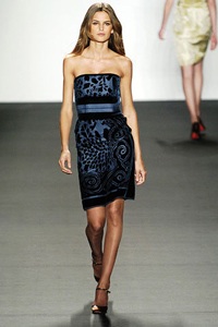 Vẻ đẹp tràn đầy nữ tính - 15