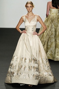 Vẻ đẹp tràn đầy nữ tính - 25